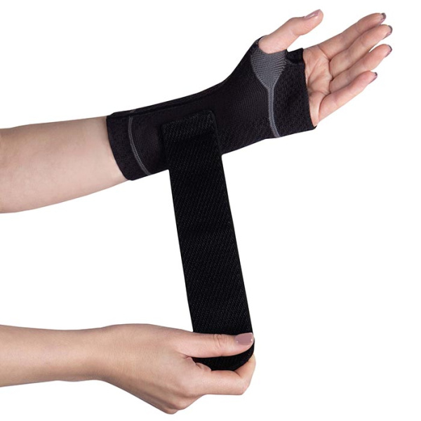 Бандаж компрессионный на лучезапястный сустав со съемной стяжкой (левый) Т-8381С/3(L) Evolution Silver (Т.36.81С)  Бандаж компрессионный на лучезапястный сустав со съемной стяжкой (левый) Т-8381С/3(L) Evolution Silver (Т.36.81С)