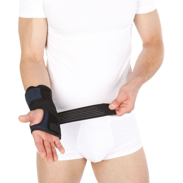 Бандаж на лучезапястный сустав Т.36.91R Evolution (Т-8391)  Бандаж на лучезапястный сустав Т.36.91R Evolution (Т-8391)