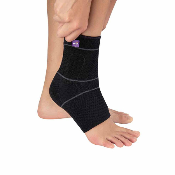 Бандаж компрессионный на голеностопный сустав с силиконовыми вкладышами Т.46.10 (Т-8610) Trives Бандаж компрессионный на голеностопный сустав с силиконовыми вкладышами Т.46.10 (Т-8610) Trives