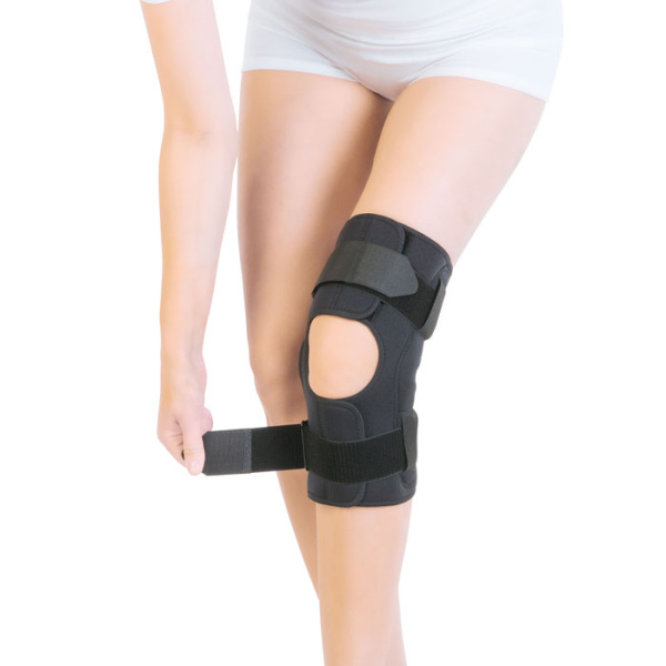 Бандаж на коленный сустав с полицентрическими шарнирами Т-8508  Trives Бандаж на коленный сустав с полицентрическими шарнирами Т-8508  Trives