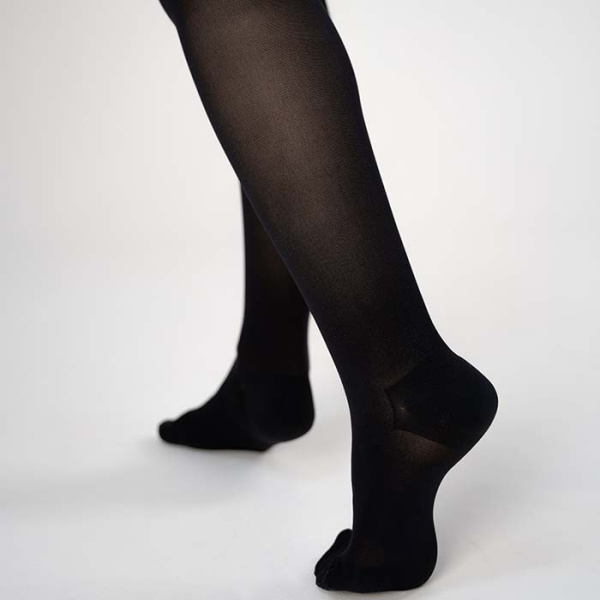 Чулки компрессионные с закрытым носком, класс компрессии 1, на широкое бедро, цвет черный, ТК.931 Evolution ТК.931.10W  Evolution Чулки компрессионные с закрытым носком, класс компрессии 1, на широкое бедро, цвет черный, ТК.931 Evolution ТК.931.10W  Evolution