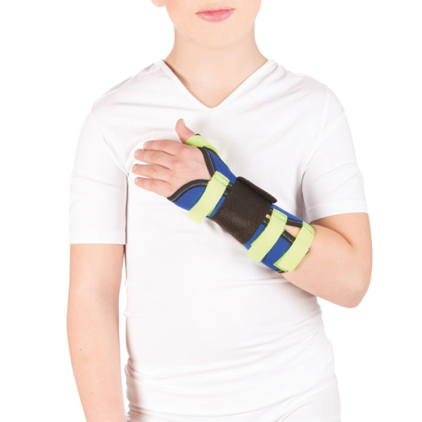 Детский бандаж на лучезапястный сустав (с фиксацией 1-го пальца) Т.36.30L (Т-8330) Trives Детский бандаж на лучезапястный сустав (с фиксацией 1-го пальца) Т.36.30L (Т-8330) Trives
